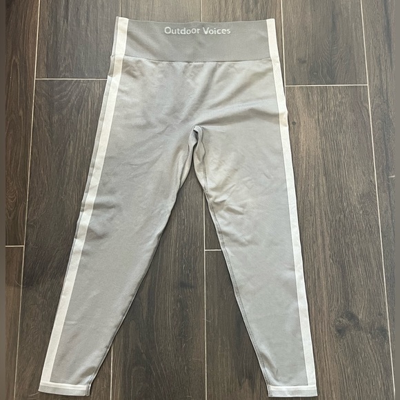 OV Set Ribbed Grey/White - Picture 4 of 4